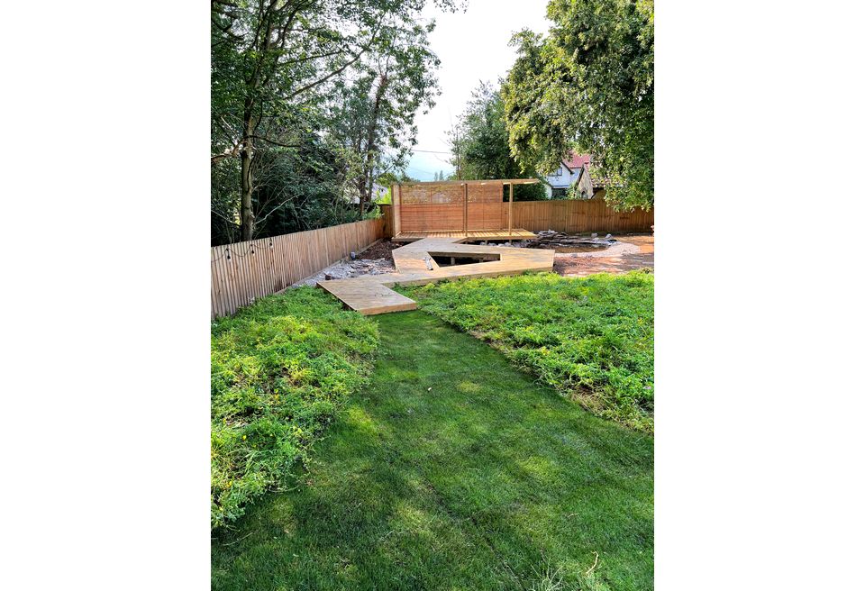 Large awkward front garden - Norwich - Large awkward front garden Norwich - New Turf and Wildflower planting